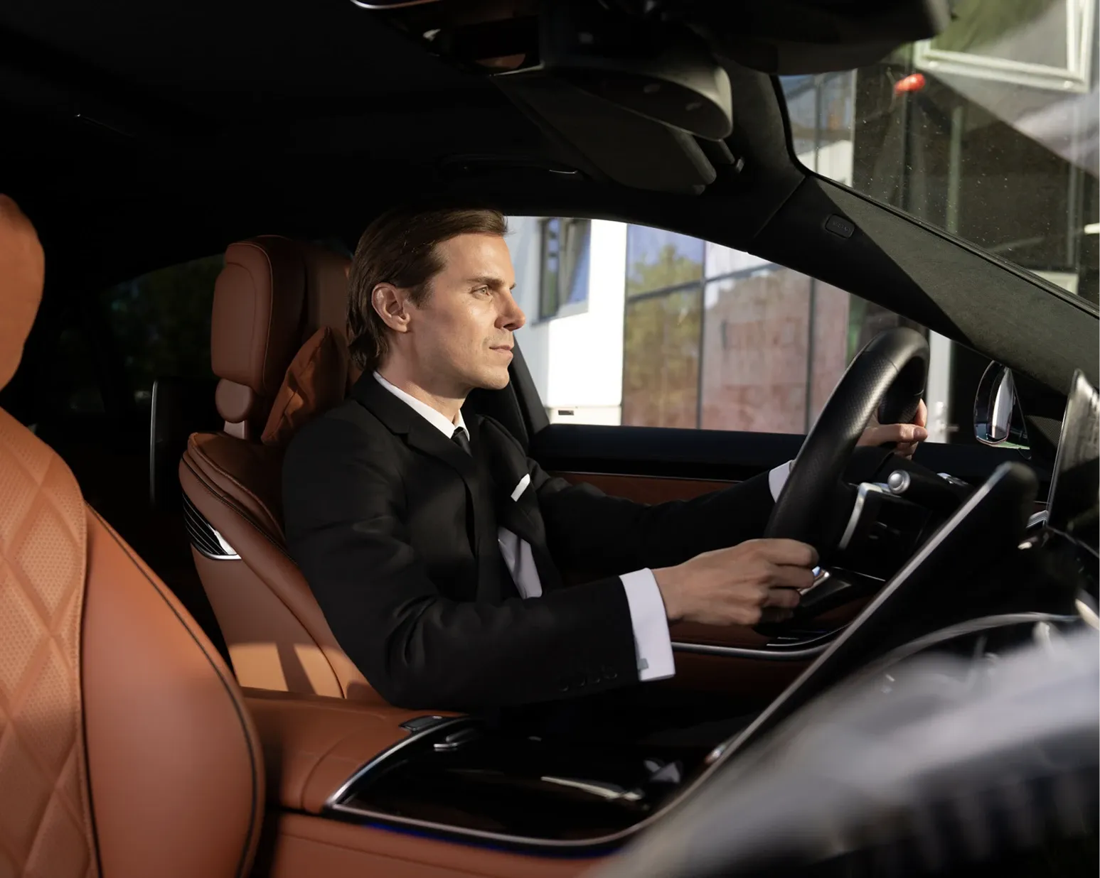 الخبراء خلف المقود