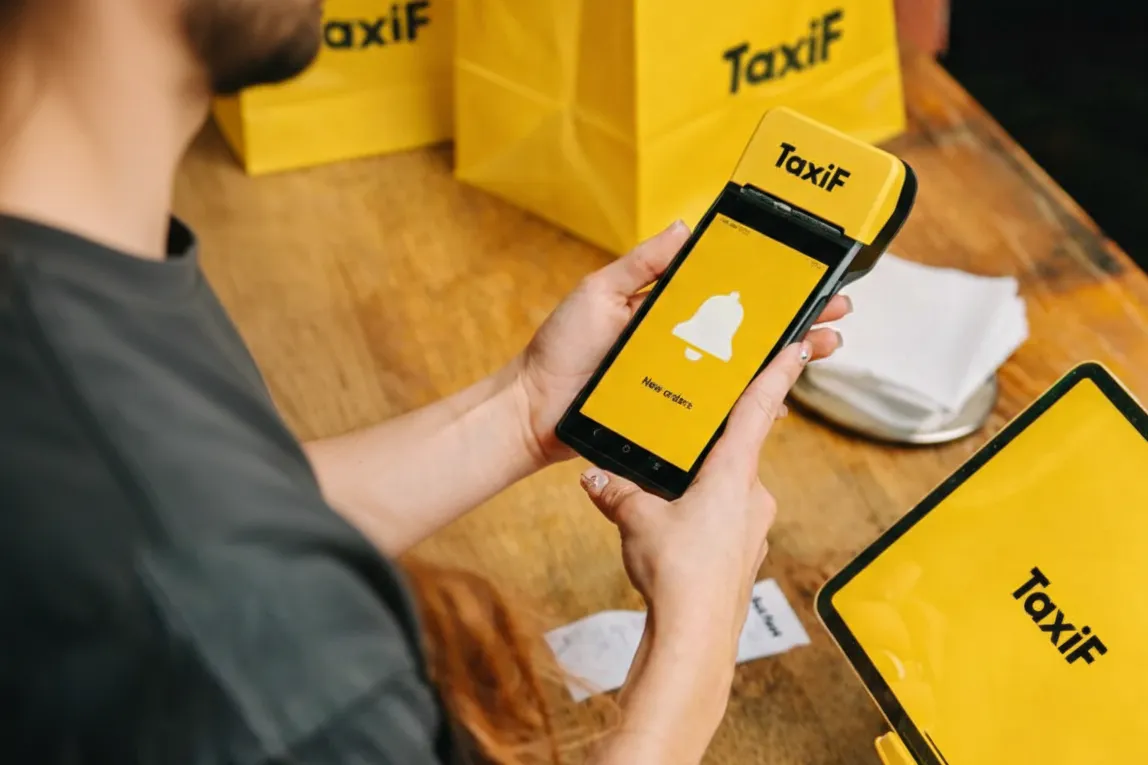 طعامك المفضل، يُوصل بسرعة.